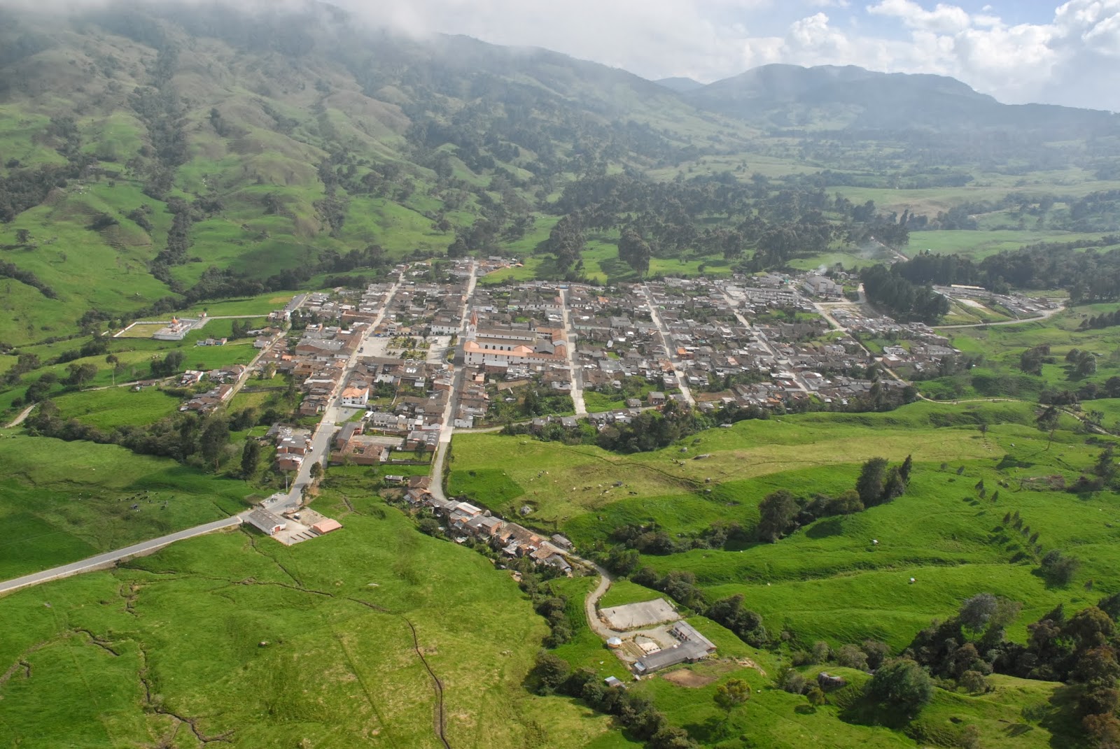 BODAS DE ORO DE SAN JOSÉ DE LA MONTAÑA ANTIOQUIA